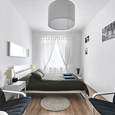 Lovely Apartment Краков Экстерьер фото